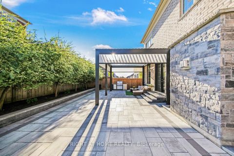 Photo 40 at 38 Menotti Drive, Oak Ridges, Richmond Hill