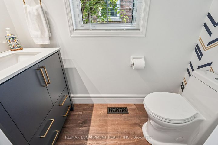 Photo 8 at 46 Dawson Crescent, OM Old Milton, Milton