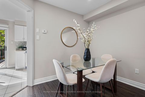 Photo 6 at 106 Lucena Crescent, Maple, Vaughan