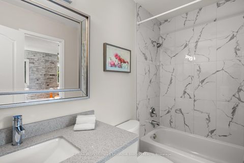 Photo 18 at 106 Lucena Crescent, Maple, Vaughan