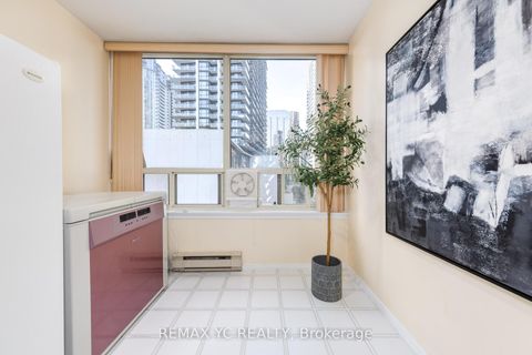 Photo 15 at 614 - 30 Greenfield Avenue, Willowdale East, Toronto Photo 15 at 614 - 30 Greenfield Avenue, Willowdale East, Toronto