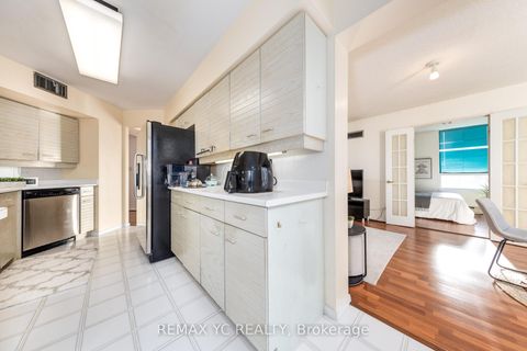 Photo 16 at 614 - 30 Greenfield Avenue, Willowdale East, Toronto