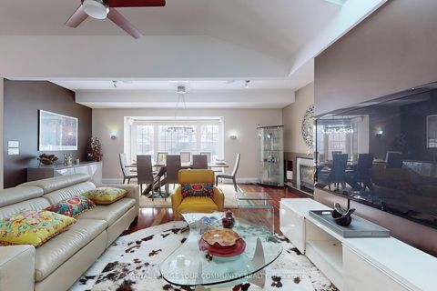 Photo 1 at 25 Alderdale Court, Don Mills, Toronto