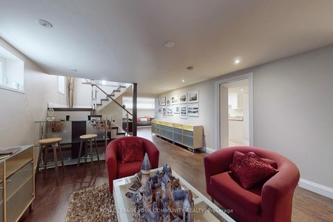 Photo 14 at 25 Alderdale Court, Don Mills, Toronto