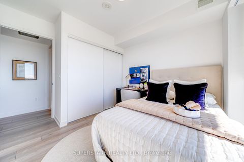 Photo 11 at 812 - 8 Tippett Road, Clanton Park, Toronto