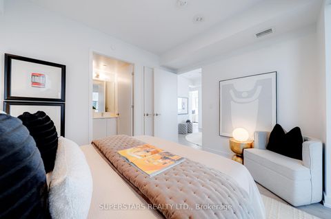 Photo 14 at 812 - 8 Tippett Road, Clanton Park, Toronto