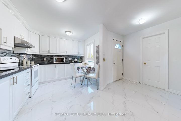 Photo 10 at 29 Green Spring Drive, Milliken, Toronto