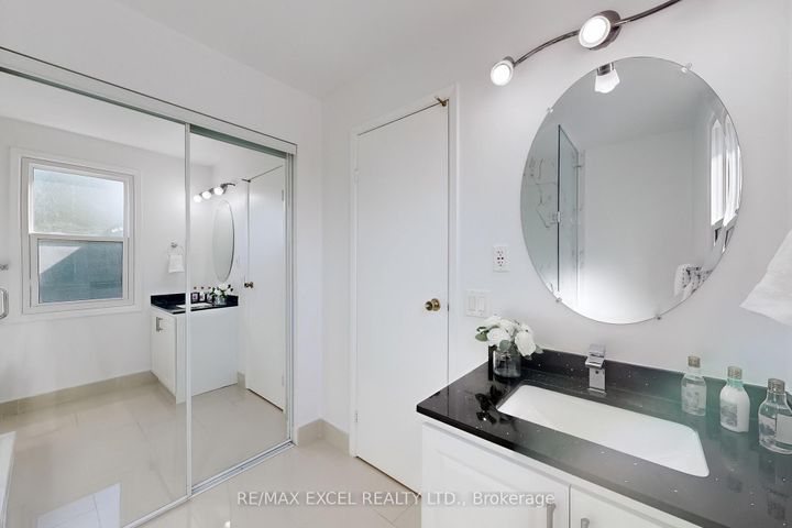 Photo 20 at 29 Green Spring Drive, Milliken, Toronto