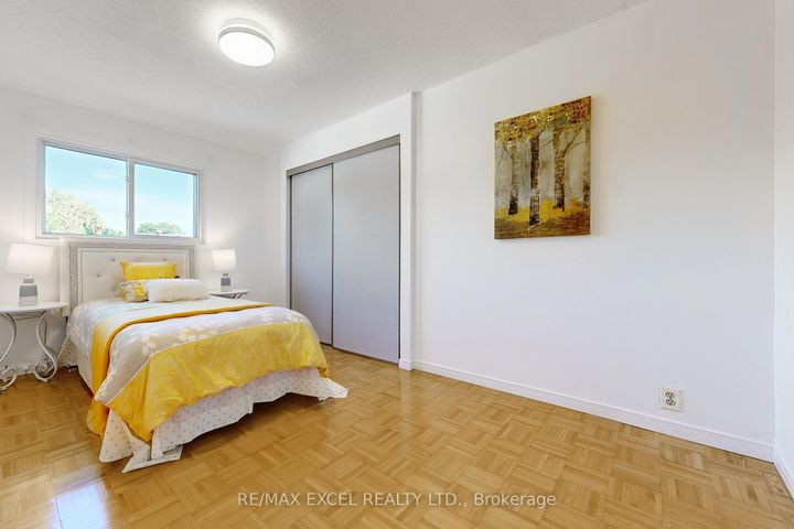Photo 24 at 29 Green Spring Drive, Milliken, Toronto