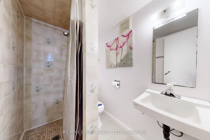 Photo 33 at 29 Green Spring Drive, Milliken, Toronto
