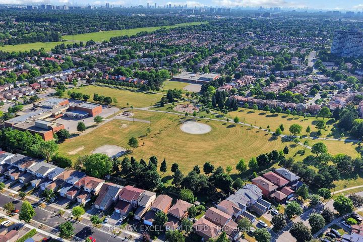 Photo 46 at 29 Green Spring Drive, Milliken, Toronto