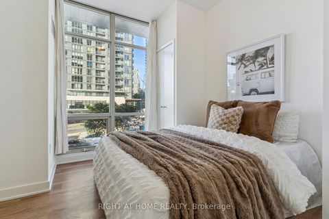 Photo 19 at 102 - 35 Mariner Terrace, Waterfront Communities C1, Toronto