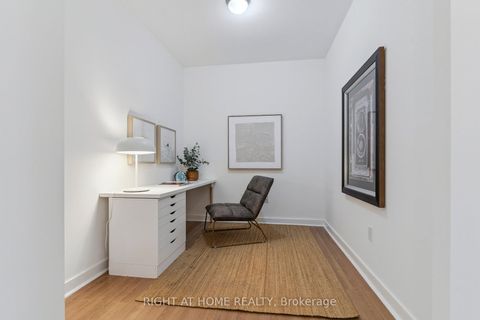 Photo 22 at 102 - 35 Mariner Terrace, Waterfront Communities C1, Toronto