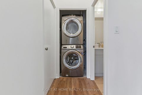 Photo 23 at 102 - 35 Mariner Terrace, Waterfront Communities C1, Toronto
