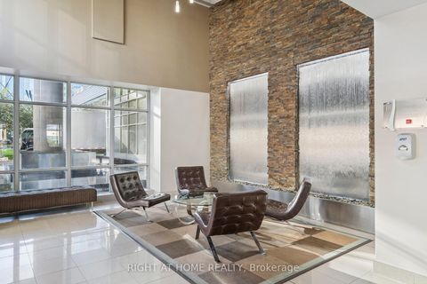 Photo 25 at 102 - 35 Mariner Terrace, Waterfront Communities C1, Toronto