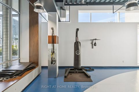 Photo 32 at 102 - 35 Mariner Terrace, Waterfront Communities C1, Toronto