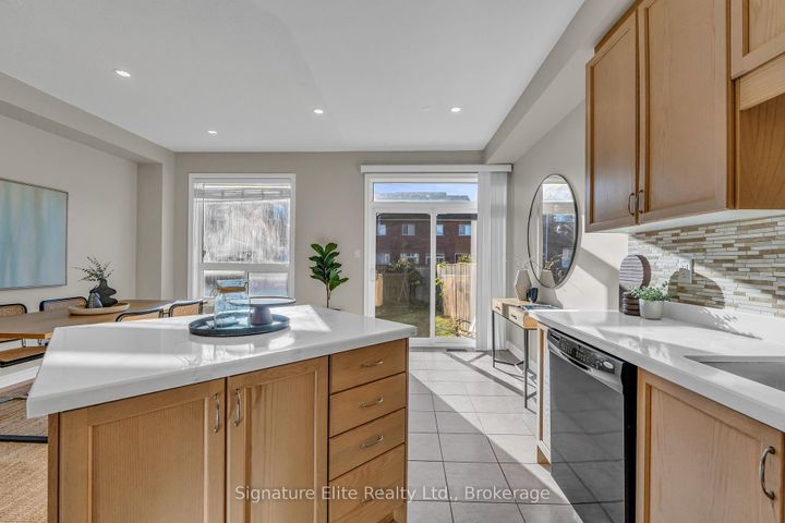 Photo 14 at 124 Rocky Point Crescent, Madoc, Brampton