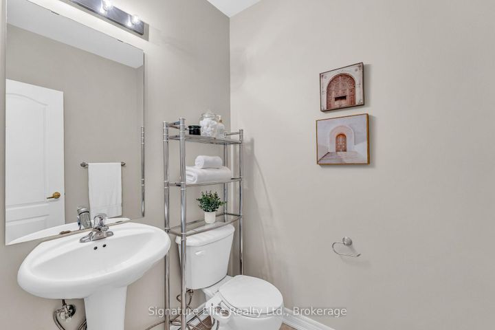 Photo 22 at 124 Rocky Point Crescent, Madoc, Brampton