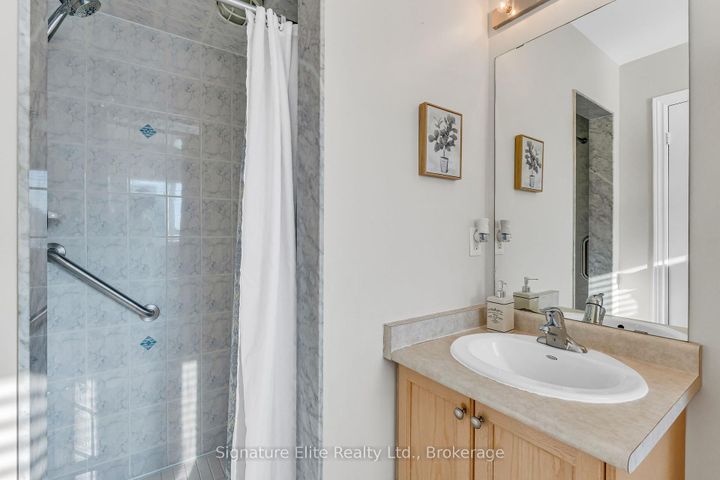 Photo 27 at 124 Rocky Point Crescent, Madoc, Brampton