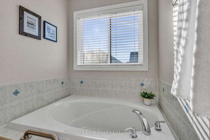Photo 28 at 124 Rocky Point Crescent, Madoc, Brampton