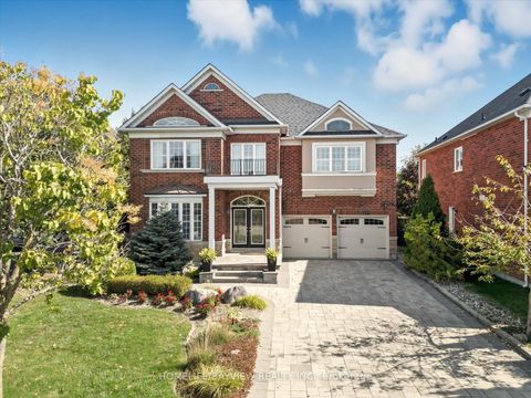 Photo 1 at 3 Crowling Court, Oak Ridges, Richmond Hill
