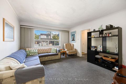 Photo 4 at 241 Eileen Avenue, Smythe, Toronto