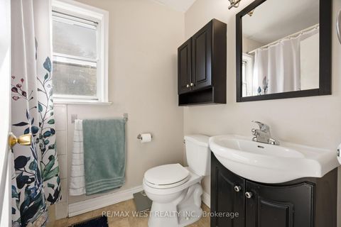 Photo 14 at 241 Eileen Avenue, Smythe, Toronto