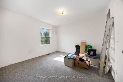 Photo 16 at 241 Eileen Avenue, Smythe, Toronto