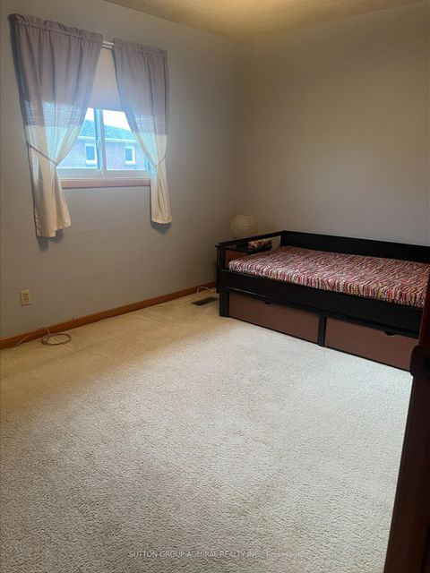 Photo 6 at 14 Prairie Dunes Place, Glen Shields, Vaughan