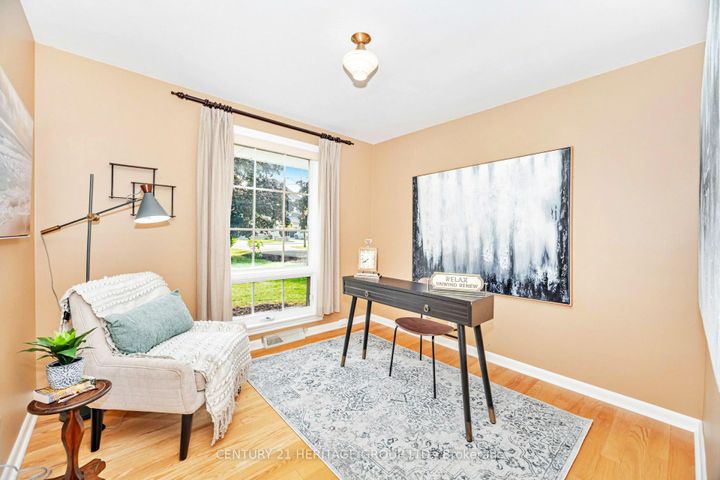Photo 21 at 22 Poplar Drive, Oak Ridges, Richmond Hill