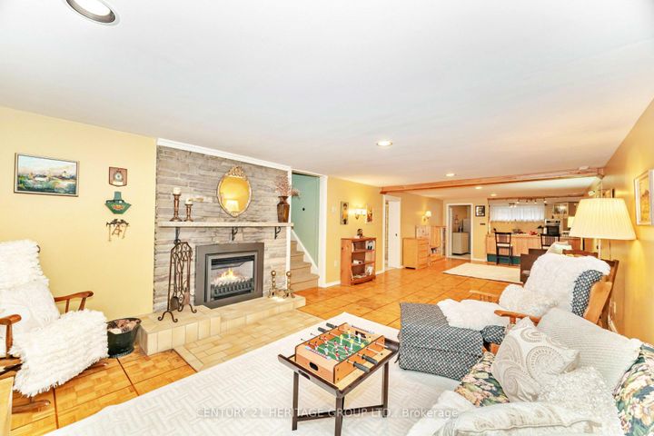 Photo 25 at 22 Poplar Drive, Oak Ridges, Richmond Hill