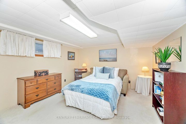 Photo 30 at 22 Poplar Drive, Oak Ridges, Richmond Hill