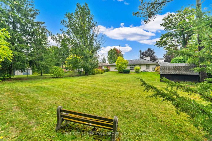 Photo 35 at 22 Poplar Drive, Oak Ridges, Richmond Hill