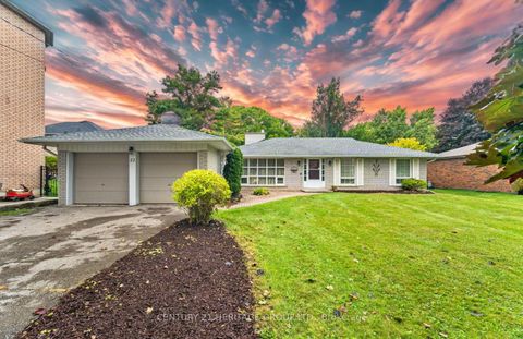 Photo 40 at 22 Poplar Drive, Oak Ridges, Richmond Hill