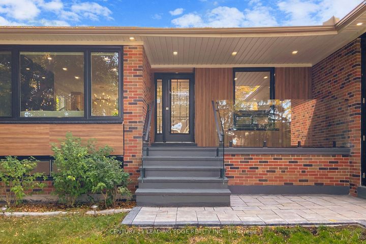 Photo 2 at 2240 Springfield Court, Sheridan, Mississauga