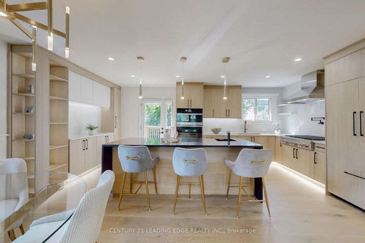Photo 8 at 2240 Springfield Court, Sheridan, Mississauga