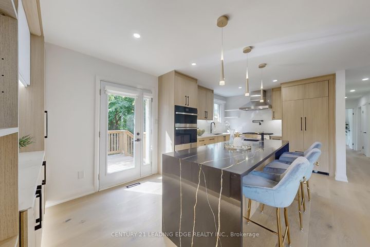 Photo 9 at 2240 Springfield Court, Sheridan, Mississauga