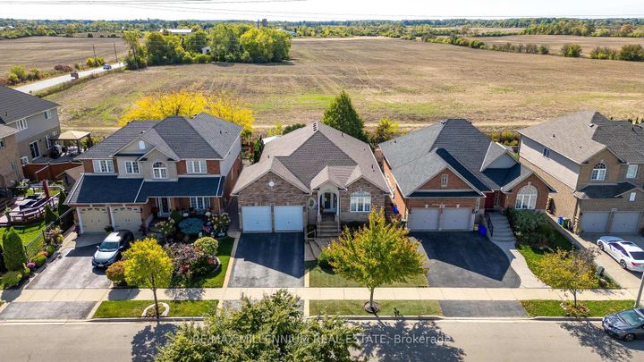 Photo 7 at 188 Blue Mountain Drive, Stoney Creek Mountain, Hamilton