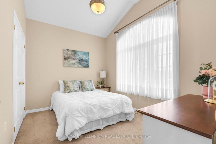 Photo 12 at 188 Blue Mountain Drive, Stoney Creek Mountain, Hamilton