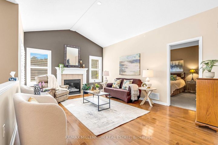 Photo 17 at 188 Blue Mountain Drive, Stoney Creek Mountain, Hamilton