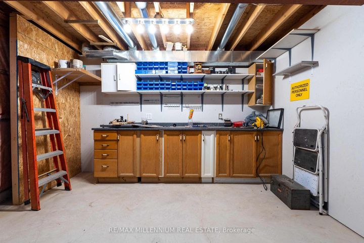 Photo 29 at 188 Blue Mountain Drive, Stoney Creek Mountain, Hamilton