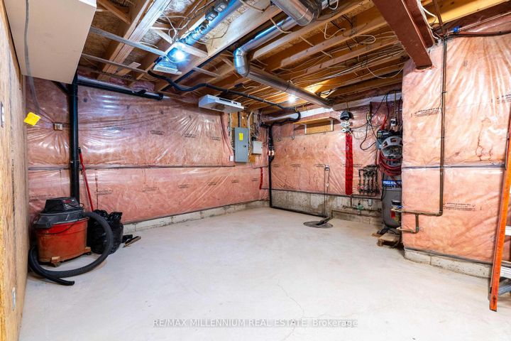 Photo 30 at 188 Blue Mountain Drive, Stoney Creek Mountain, Hamilton