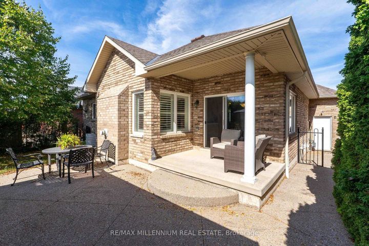 Photo 32 at 188 Blue Mountain Drive, Stoney Creek Mountain, Hamilton