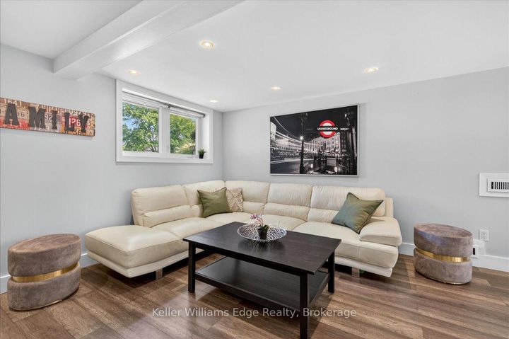 Photo 25 at 400 Sunset Drive, WO West, Oakville