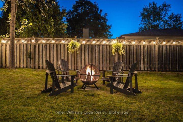 Photo 35 at 400 Sunset Drive, WO West, Oakville