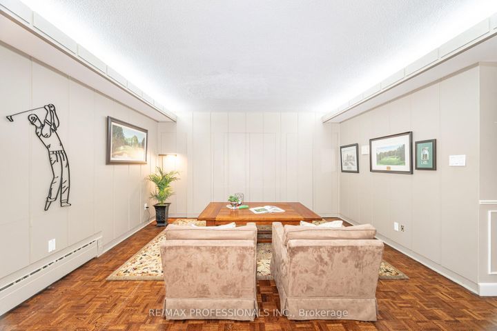 Photo 10 at 32 Edenbrook Hill, Humber Valley, Toronto