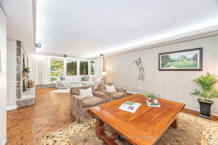 Photo 11 at 32 Edenbrook Hill, Humber Valley, Toronto