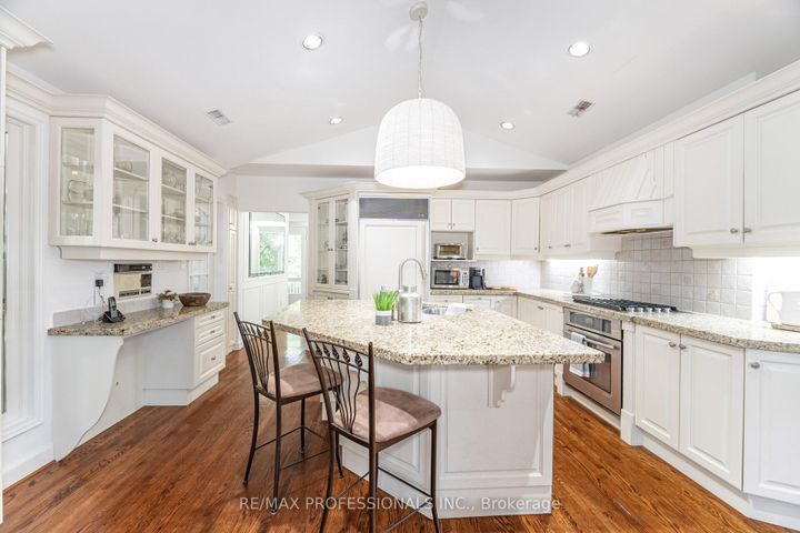 Photo 23 at 32 Edenbrook Hill, Humber Valley, Toronto