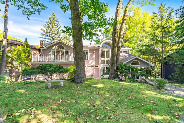 Photo 41 at 32 Edenbrook Hill, Humber Valley, Toronto
