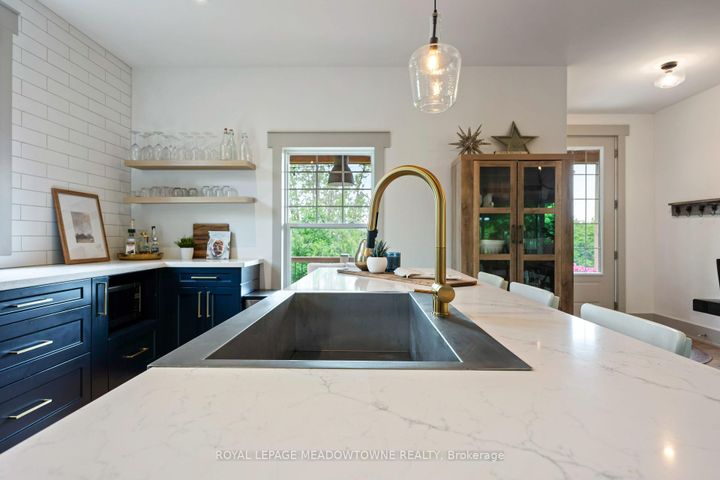 Photo 11 at 13394 Tenth Line, Rural Halton Hills, Halton Hills